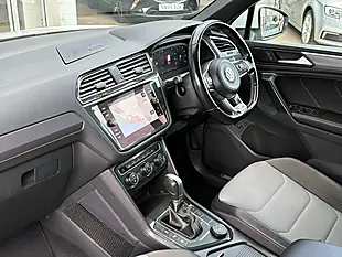 Used 2019 Volkswagen Tiguan R-Line Tech White - Interior and Exterior details 11