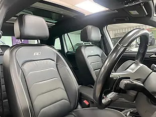 Used 2019 Volkswagen Tiguan R-Line Tech White - Interior and Exterior details 12