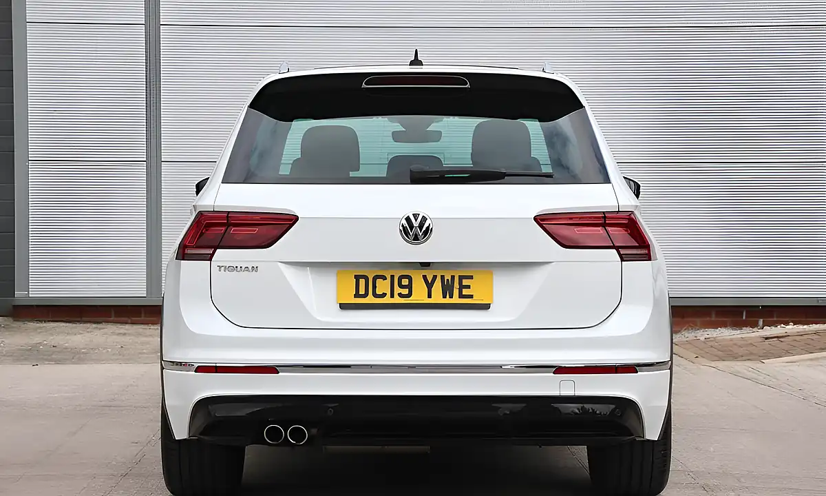 Used 2019 Volkswagen Tiguan R-Line Tech White - Interior and Exterior details 13