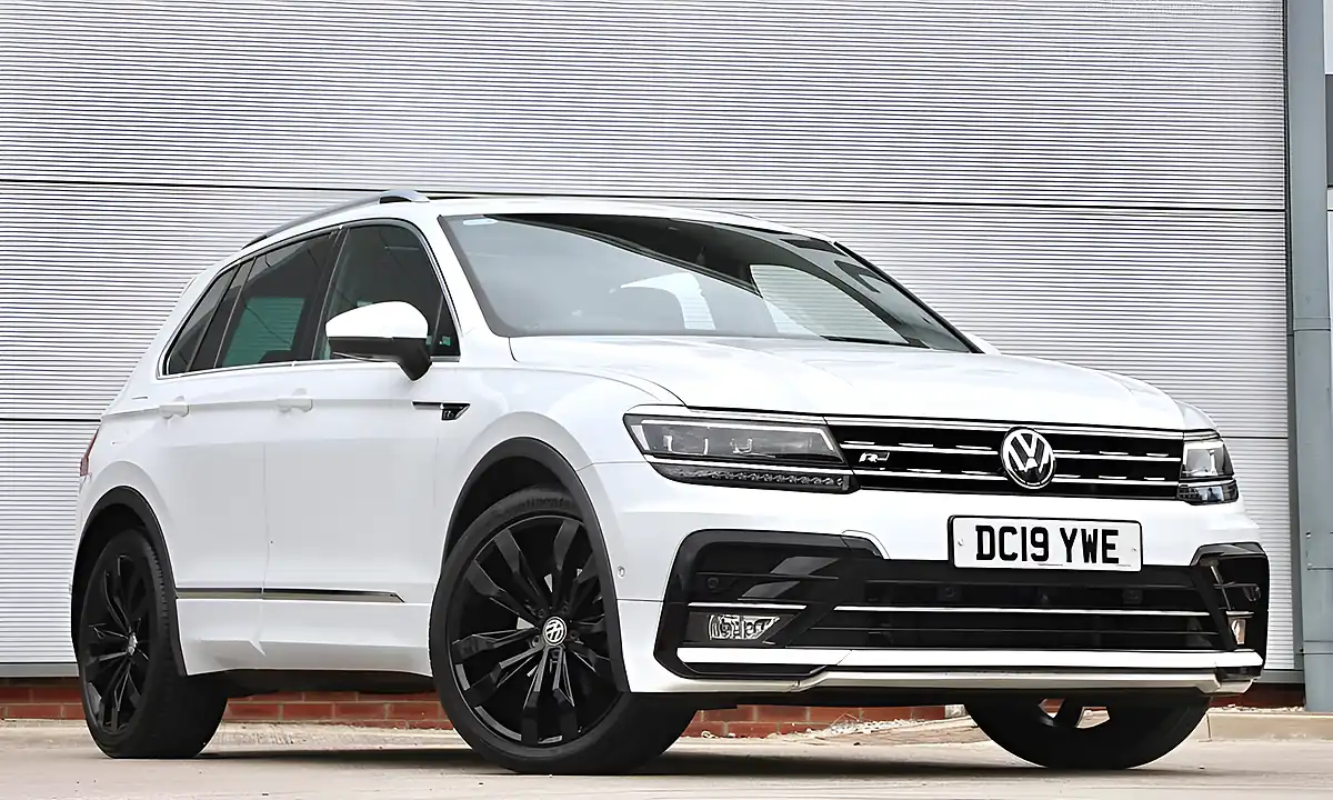 Used 2019 Volkswagen Tiguan R-Line Tech White - Interior and Exterior details 20