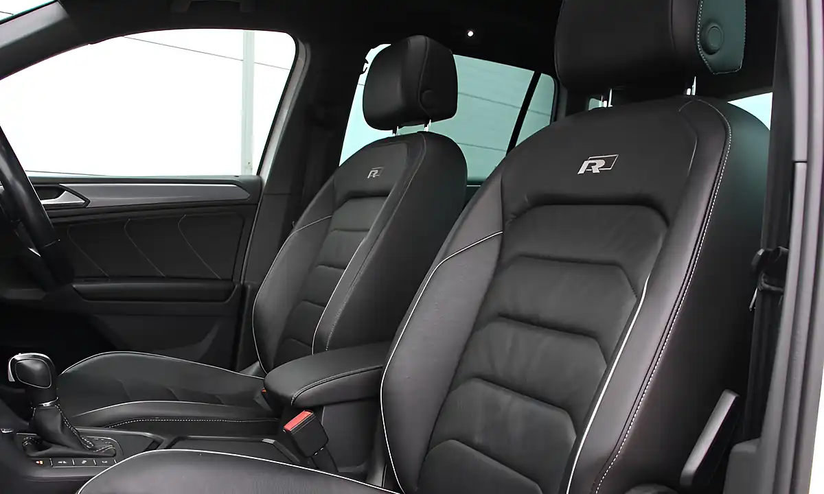 Used 2019 Volkswagen Tiguan R-Line Tech White - Interior and Exterior details 3