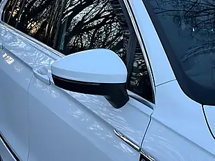 Used 2019 Volkswagen Tiguan R-Line Tech White - Interior and Exterior details 13