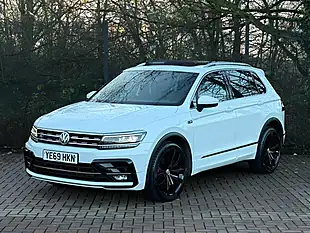 Used 2019 Volkswagen Tiguan R-Line Tech White - Interior and Exterior details 5