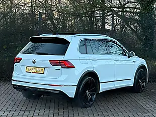 Used 2019 Volkswagen Tiguan R-Line Tech White - Interior and Exterior details 9