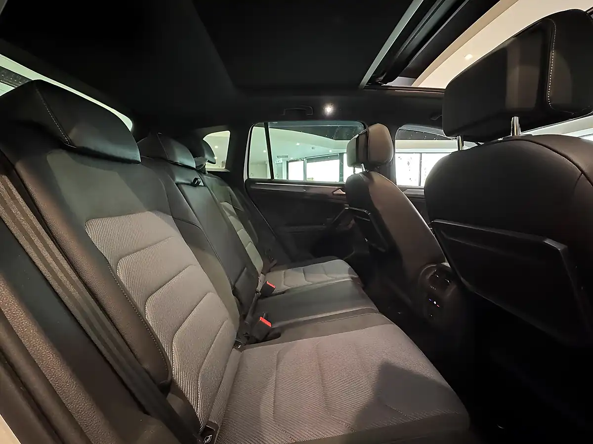 Used 2019 Volkswagen Tiguan R-Line White - Interior and Exterior details 11