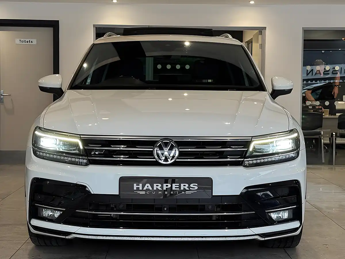 Used 2019 Volkswagen Tiguan R-Line White - Interior and Exterior details 2