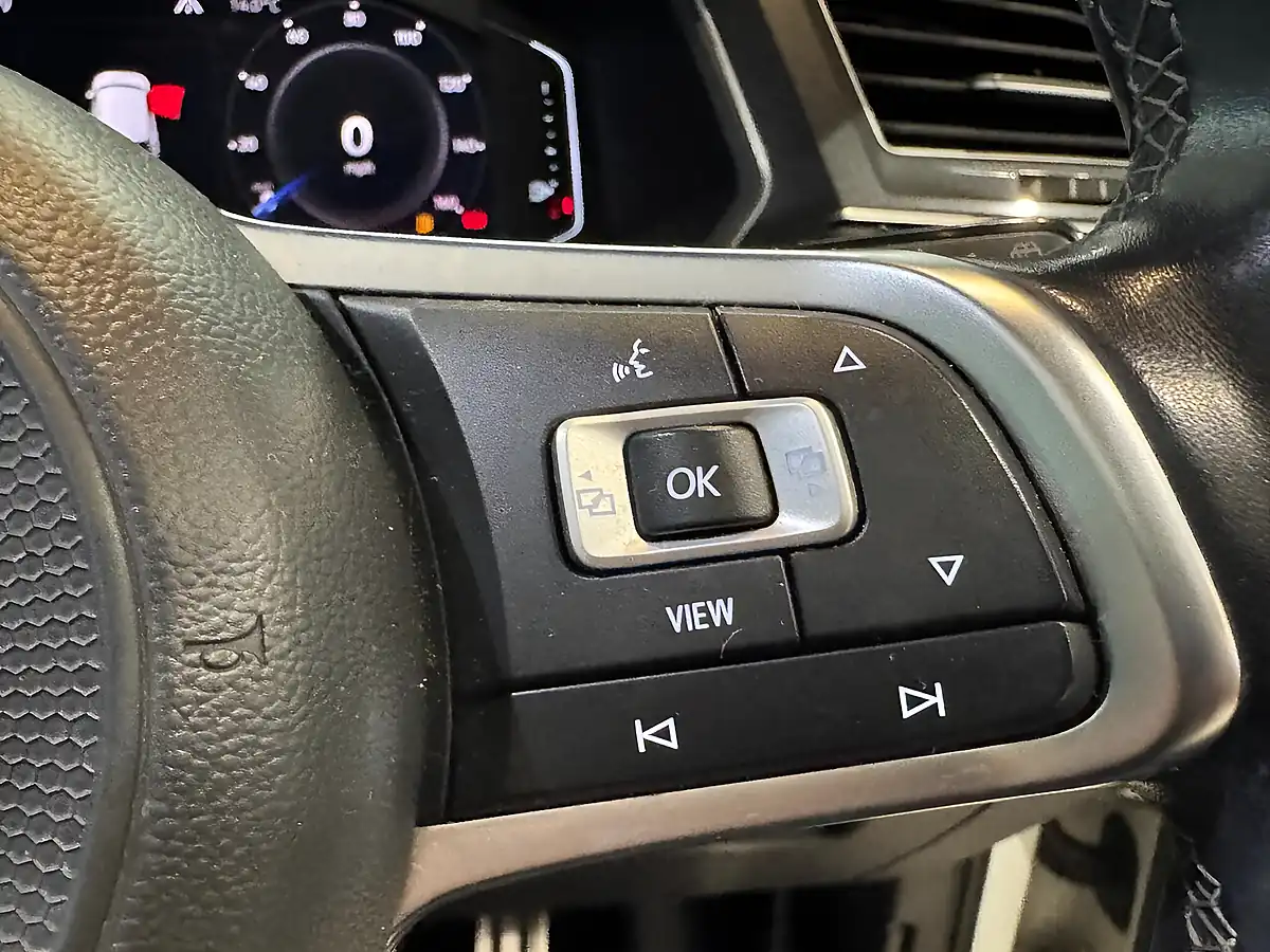 Used 2019 Volkswagen Tiguan R-Line White - Interior and Exterior details 20