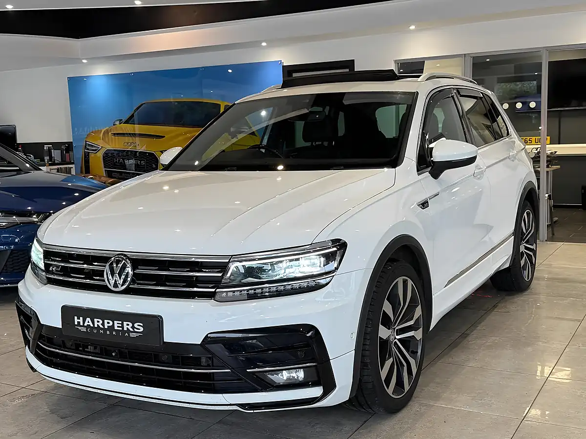 Used 2019 Volkswagen Tiguan R-Line White - Interior and Exterior details 5