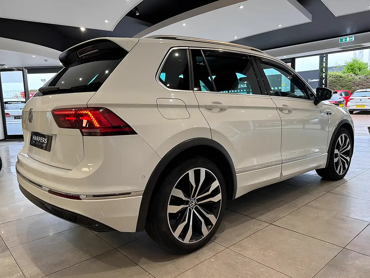 Used 2019 Volkswagen Tiguan R-Line White - Interior and Exterior details 6