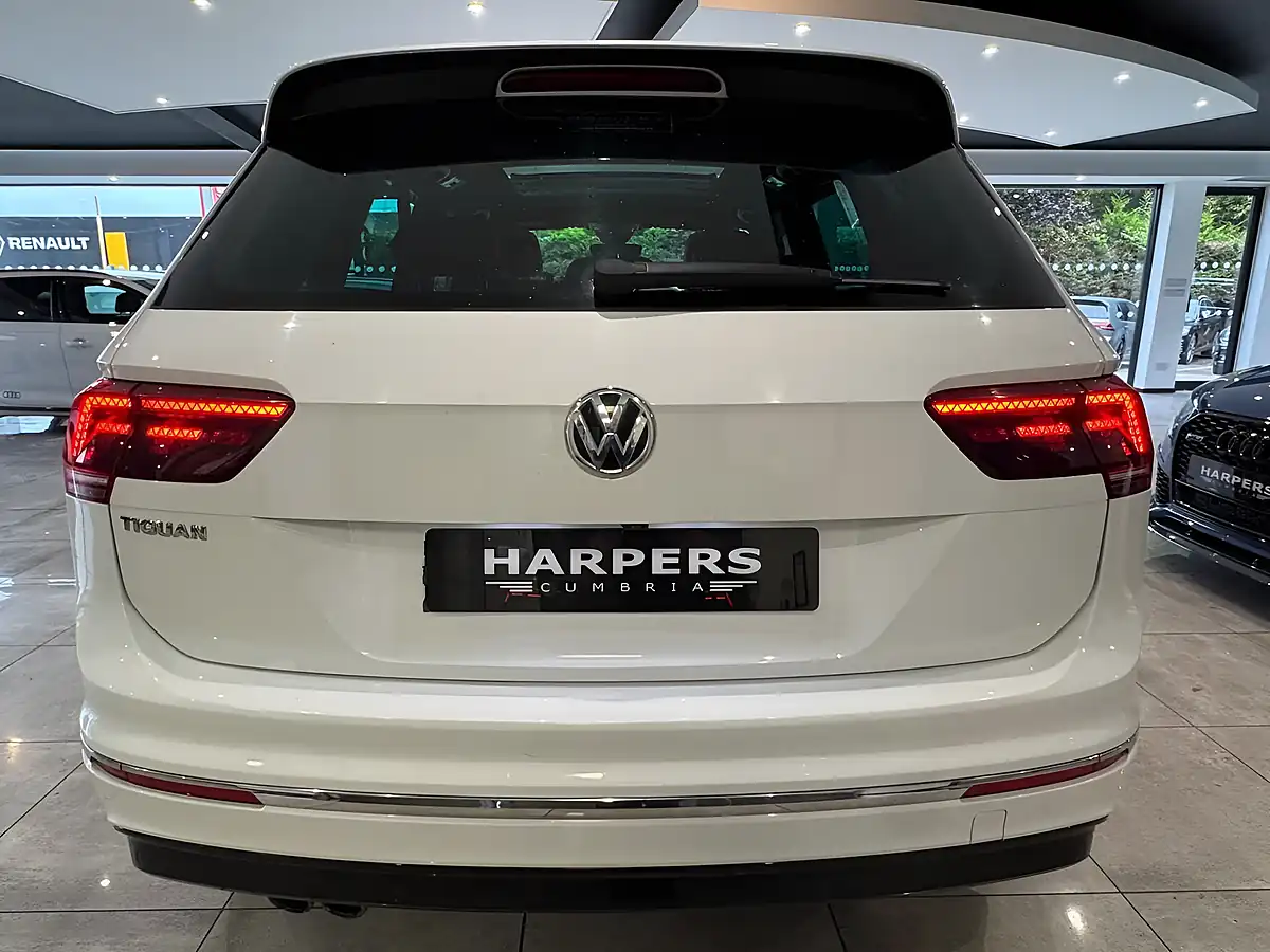 Used 2019 Volkswagen Tiguan R-Line White - Interior and Exterior details 7