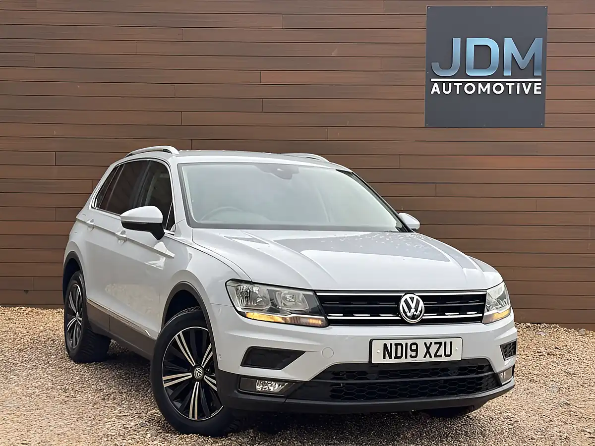 Used 2019 Volkswagen Tiguan Se Nav Silver - Front View
