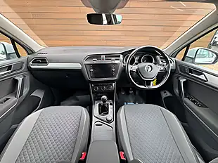 Used 2019 Volkswagen Tiguan Se Nav Silver - Interior and Exterior details 17