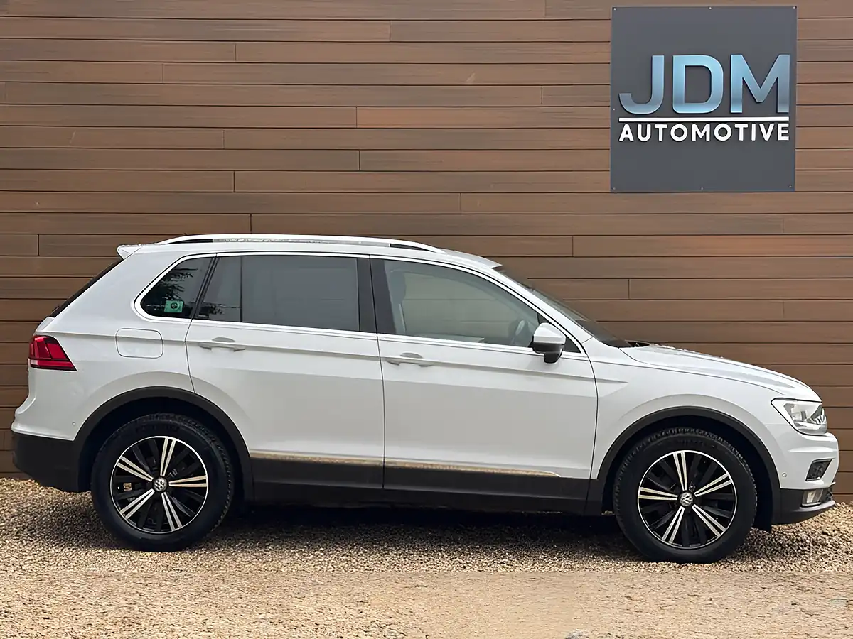 Used 2019 Volkswagen Tiguan Se Nav Silver - Interior and Exterior details 2