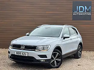 Used 2019 Volkswagen Tiguan Se Nav Silver - Interior and Exterior details 9