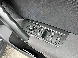 Used 2019 Volkswagen Tiguan Se Navigation Grey - Interior and Exterior details 19