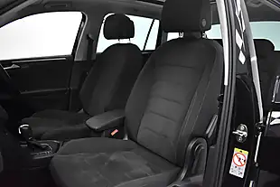 Used 2019 Volkswagen Tiguan Sel Black - Interior and Exterior details 12