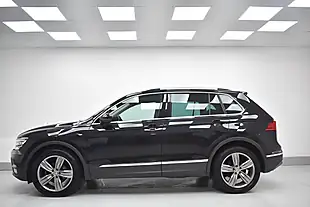 Used 2019 Volkswagen Tiguan Sel Black - Interior and Exterior details 2
