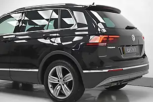 Used 2019 Volkswagen Tiguan Sel Black - Interior and Exterior details 8