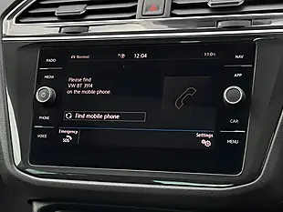Used 2019 Volkswagen Tiguan Sel Blue - Interior and Exterior details 16