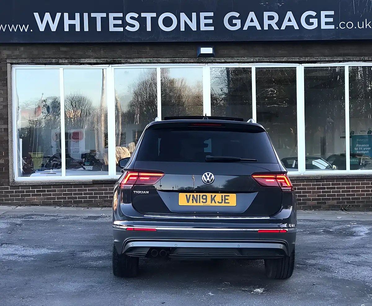 Used 2019 Volkswagen Tiguan Sel Urano Grey - Interior and Exterior details 10