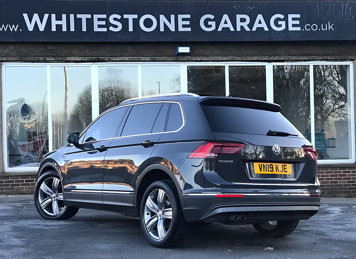 Used 2019 Volkswagen Tiguan Sel Urano Grey - Interior and Exterior details 8