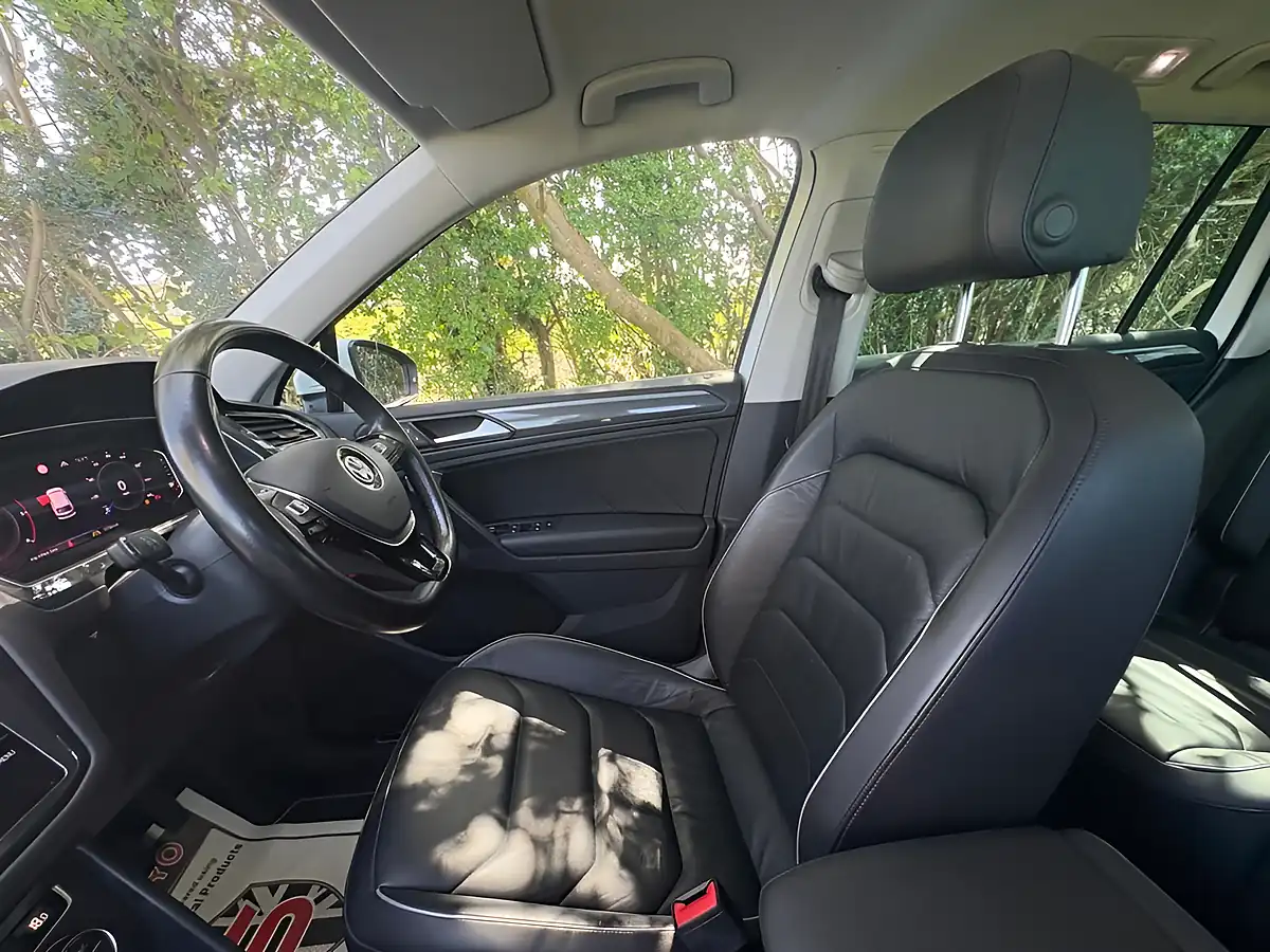 Used 2019 Volkswagen Tiguan Sel White - Interior and Exterior details 14
