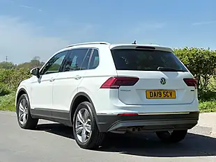 Used 2019 Volkswagen Tiguan Sel White - Interior and Exterior details 6