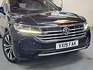 Used 2019 Volkswagen Touareg R-Line Tech Black - Interior and Exterior details 15