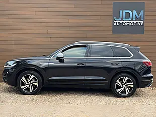 Used 2019 Volkswagen Touareg R-Line Tech Black - Interior and Exterior details 6