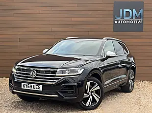 Used 2019 Volkswagen Touareg R-Line Tech Black - Interior and Exterior details 7