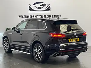 Used 2019 Volkswagen Touareg R-Line Tech Blue - Interior and Exterior details 15