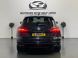 Used 2019 Volkswagen Touareg R-Line Tech Blue - Interior and Exterior details 18