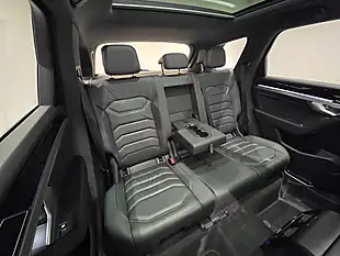 Used 2019 Volkswagen Touareg R-Line Tech Deep Black - Interior and Exterior details 8