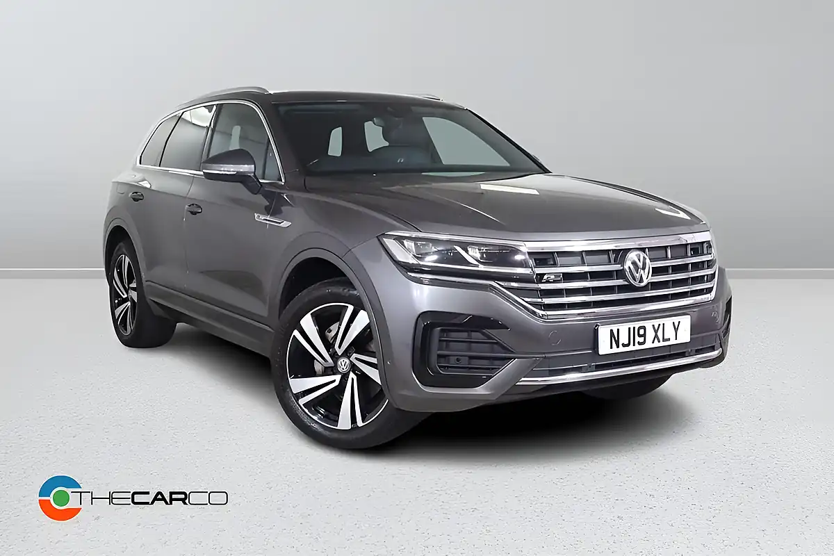 Used 2019 Volkswagen Touareg R-Line Tech Grey - Front View