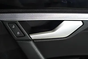 Used 2019 Volkswagen Touareg R-Line Tech Grey - Interior and Exterior details 12