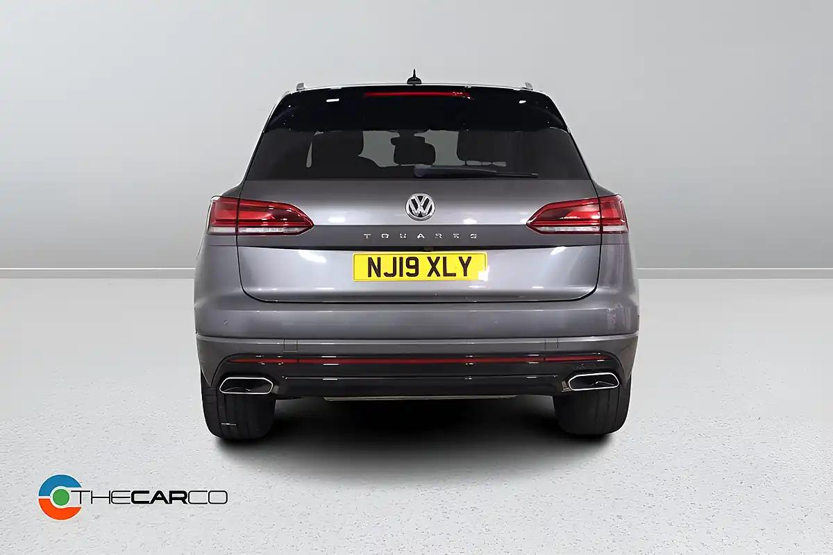 Used 2019 Volkswagen Touareg R-Line Tech Grey - Interior and Exterior details 7