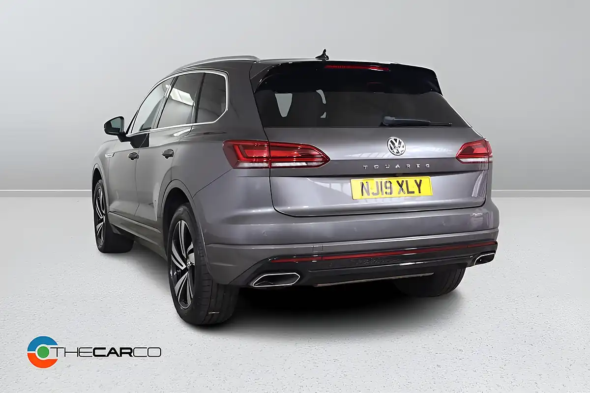 Used 2019 Volkswagen Touareg R-Line Tech Grey - Interior and Exterior details 8