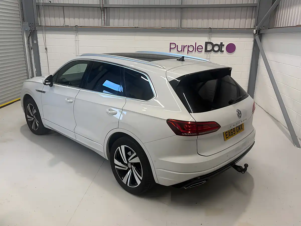 Used 2019 Volkswagen Touareg R-Line Tech White - Interior and Exterior details 19