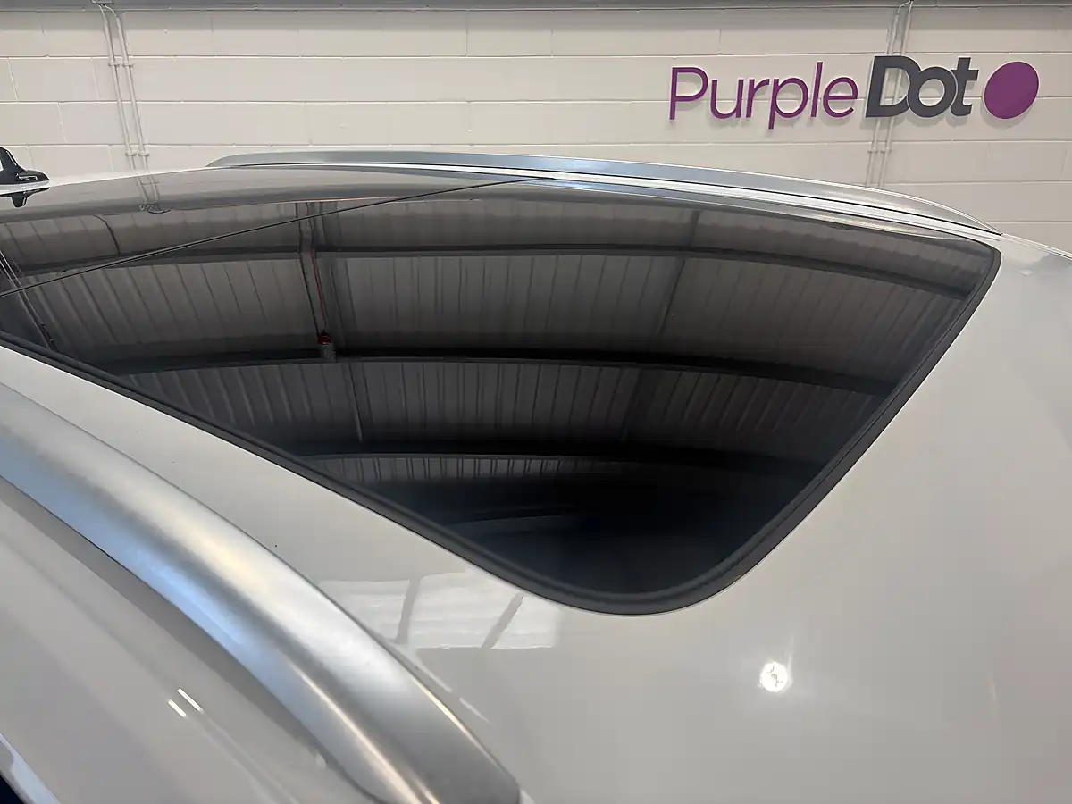 Used 2019 Volkswagen Touareg R-Line Tech White - Interior and Exterior details 7