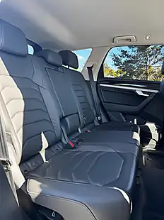 Used 2019 Volkswagen Touareg Sel Black - Interior and Exterior details 12