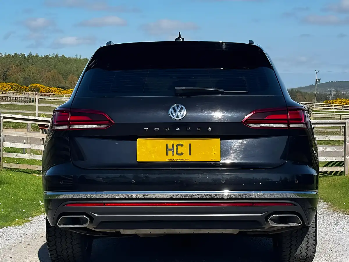 Used 2019 Volkswagen Touareg Sel Black - Interior and Exterior details 6
