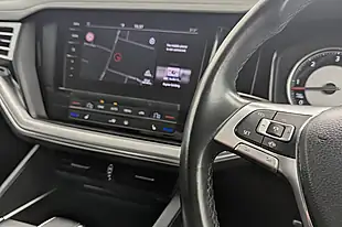 Used 2019 Volkswagen Touareg Sel White - Interior and Exterior details 11