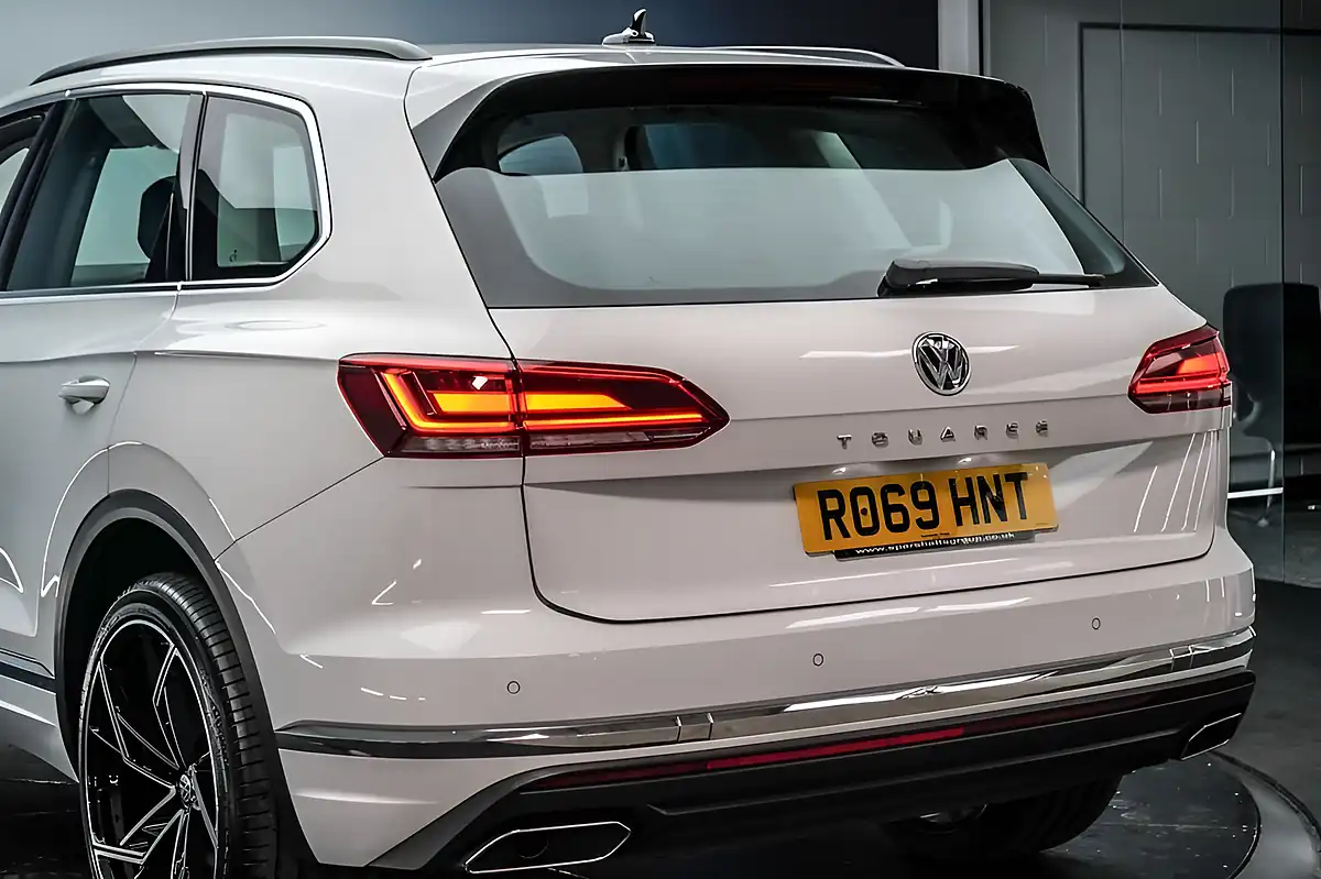 Used 2019 Volkswagen Touareg Sel White - Interior and Exterior details 12