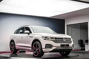 Used 2019 Volkswagen Touareg Sel White - Interior and Exterior details 14