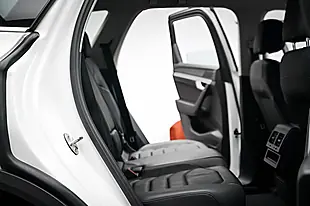 Used 2019 Volkswagen Touareg Sel White - Interior and Exterior details 16
