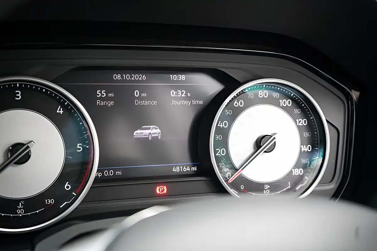 Used 2019 Volkswagen Touareg Sel White - Interior and Exterior details 17