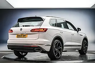 Used 2019 Volkswagen Touareg Sel White - Interior and Exterior details 3