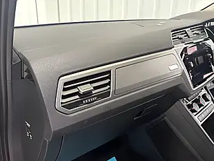 Used 2019 Volkswagen Touran Se Caribbean Blue - Interior and Exterior details 10