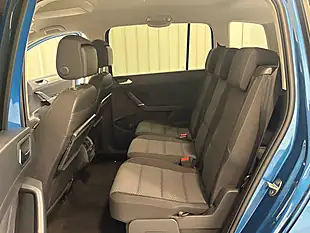 Used 2019 Volkswagen Touran Se Caribbean Blue - Interior and Exterior details 12