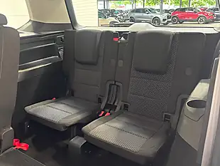 Used 2019 Volkswagen Touran Se Caribbean Blue - Interior and Exterior details 13